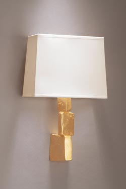 Fragile wall light with stack of gilded bronze stones - Wall lights by Objet insolite