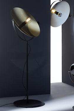Cyclope contemporary floor lamp in gilded glass