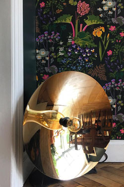 Table lamp in glass dome Zenith