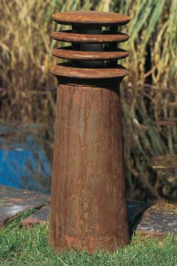 Rusty round section cast iron garden path lighting 40cm - Exterior path & step lighting by Royal Botania