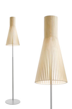 Lampadaire à abat-jour conique en bois, bouleau naturel - Lampadaire by Secto Design