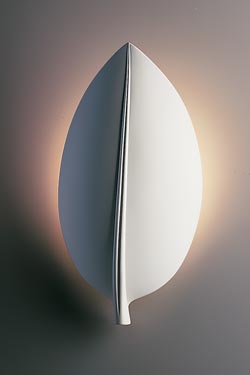 Leaf wall lamp in white plaster - Wall lights by Sedap