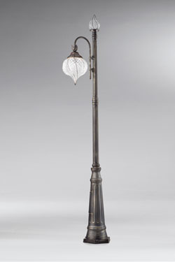 Goccia blown glass drop outdoor floor lamp - Exterior columns by Siru