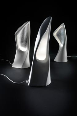 Linear lampe de table blanc et argent