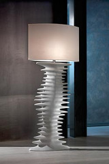 Traccia lampadaire en céramique finition blanc mat - Lampadaire by Munari par Stylnove Ceramiche