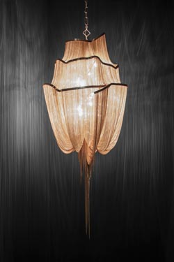 Atlantis grand lustre cascade en métal finition champagne - Lustre by Terzani