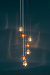 Mizu pendant 7 drops of gold crystal and cognac - Pendants by Terzani