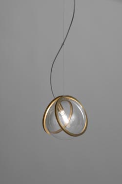 Pug suspension une lumière en laiton et verre transparent - Suspension by Terzani