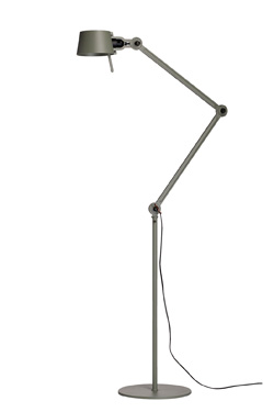 Large moss green floorlamp Bolt with orientable shade and hinged armes - Floor lamps by Tonone