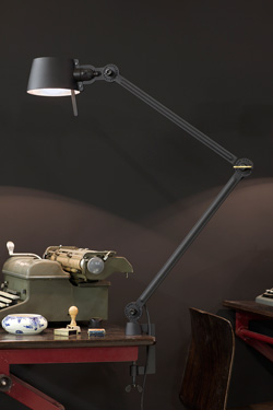 Lampe de bureau sur pince étau, en métal noir Bolt Desk 