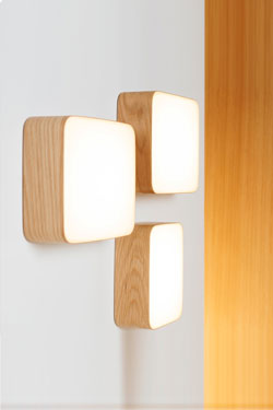 Cube petite applique rectangle en bois 