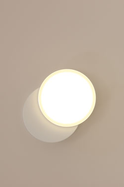Dot01 applique ronde blanche