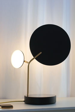Lampe de table dorée et noire Ballon