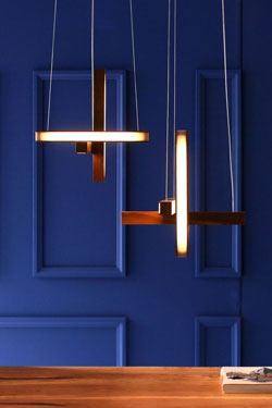 LED40 suspension scandinave en croix en bois de noyer