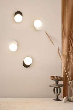 Black round wall lamp Dot01 