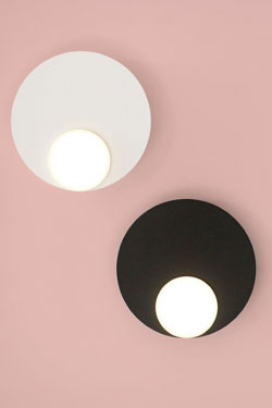 Dot05 minimalist black disc light