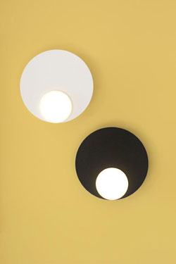 Dot05 minimalist black disc light