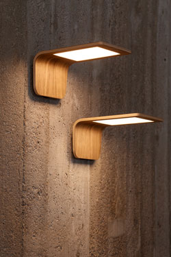 LED wall lamp in oak wood Butterfly