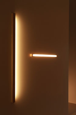 Led40 linear wall lamp in oak 160cm