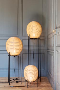 Sari small floor lamp in natural rattan