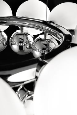 Suspension 24 Pearls en verre de Murano blanc et chrome