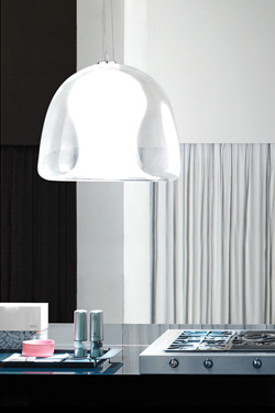 Suspension en verre de Murano transparent, intérieur en verre soufflé satiné blanc Naranza - Petit modèle 