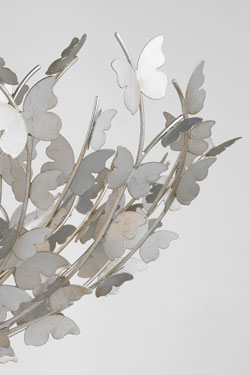 Grand plafonnier design en métal argenté Farfalle