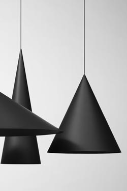 Extra Large grande suspension conique rouge carmin