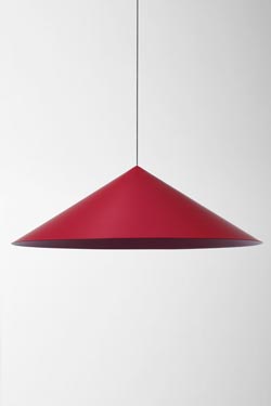 Extra Large suspension cône évasé rouge carmin - Suspension by Watsberg