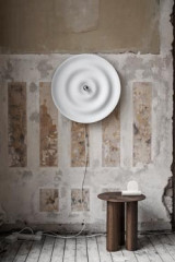 Alma concentric white aluminium wall light - Wall lights by Watsberg